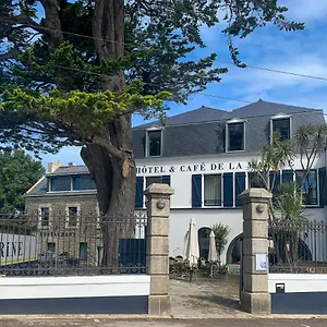La Marine Hotel