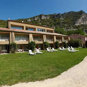 appart-vacances-le-domaine-des-chames.hotels-rhonealpes.com/